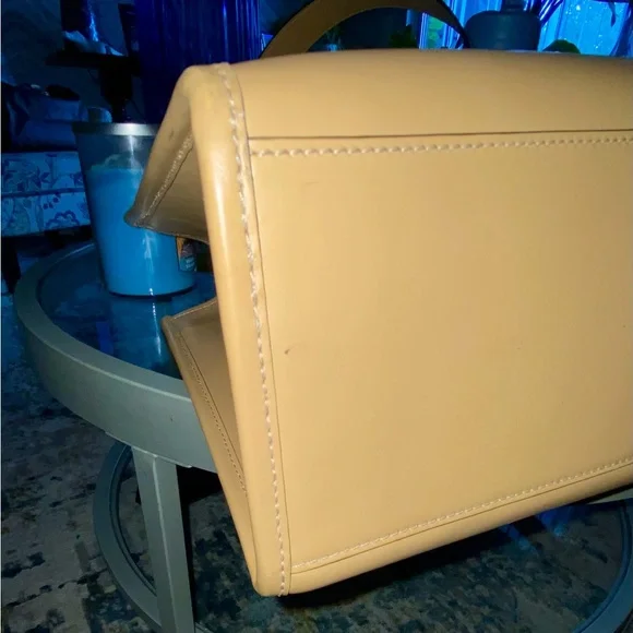 Fendi Sunshine Medium Tote - Picture 5 of 12